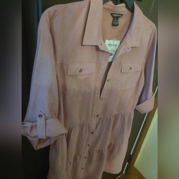 NWT DUSTY PINK DRESS P2P 22.5 inches wide and S2H 36 inches long - Picture 4 of 9